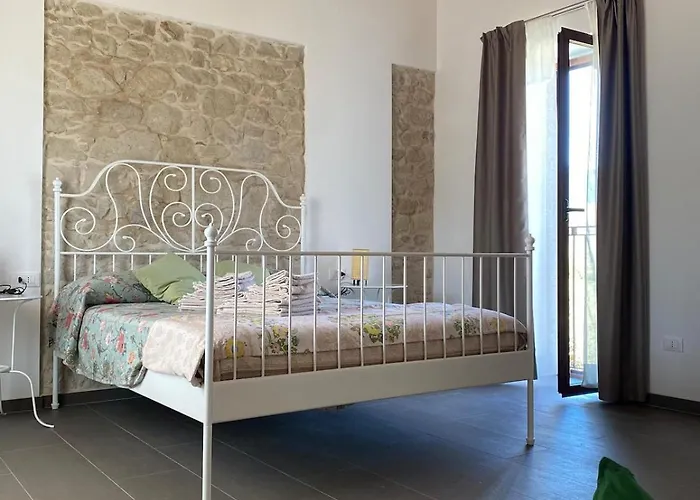 Casalecipriano - With Swimming Pool Prázdninový dům