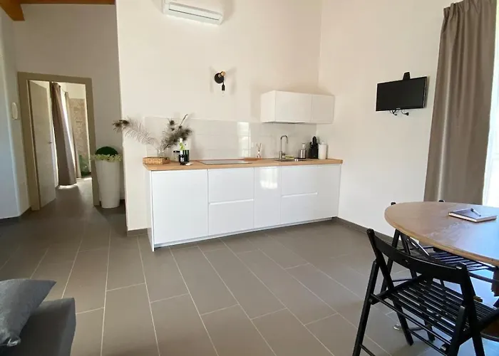 Casalecipriano - With Swimming Pool