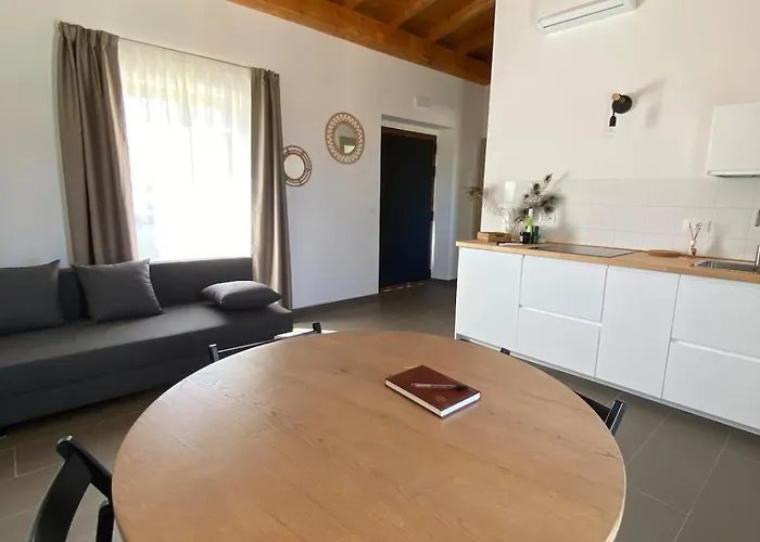 Casa de Férias Casalecipriano - With Swimming Pool Cugnoli